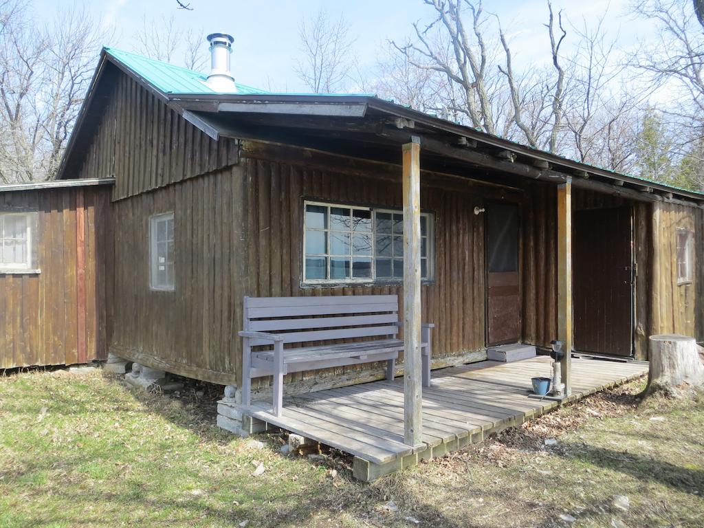 Lake Wolsey Cabins Hotel Gore Bay Luaran gambar