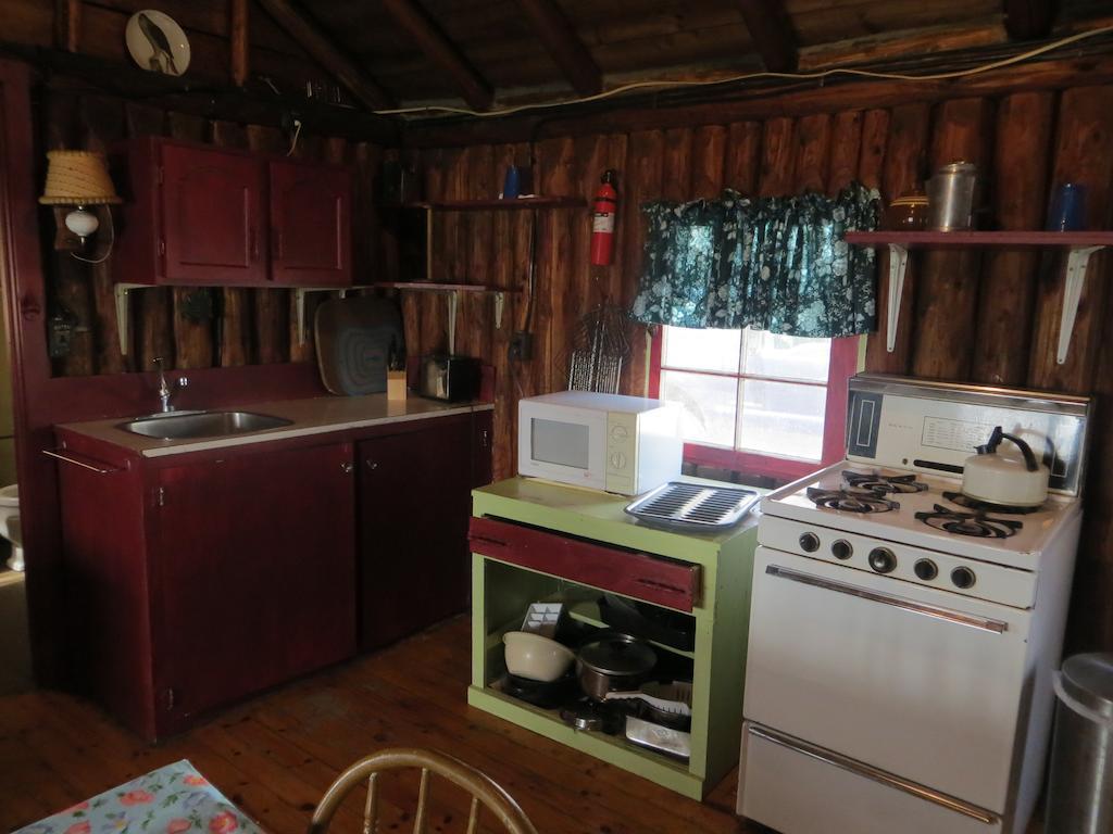 Lake Wolsey Cabins Hotel Gore Bay Luaran gambar