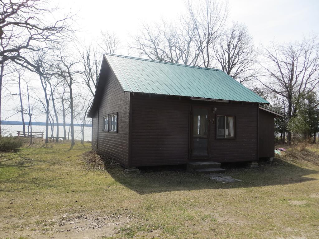Lake Wolsey Cabins Hotel Gore Bay Bilik gambar