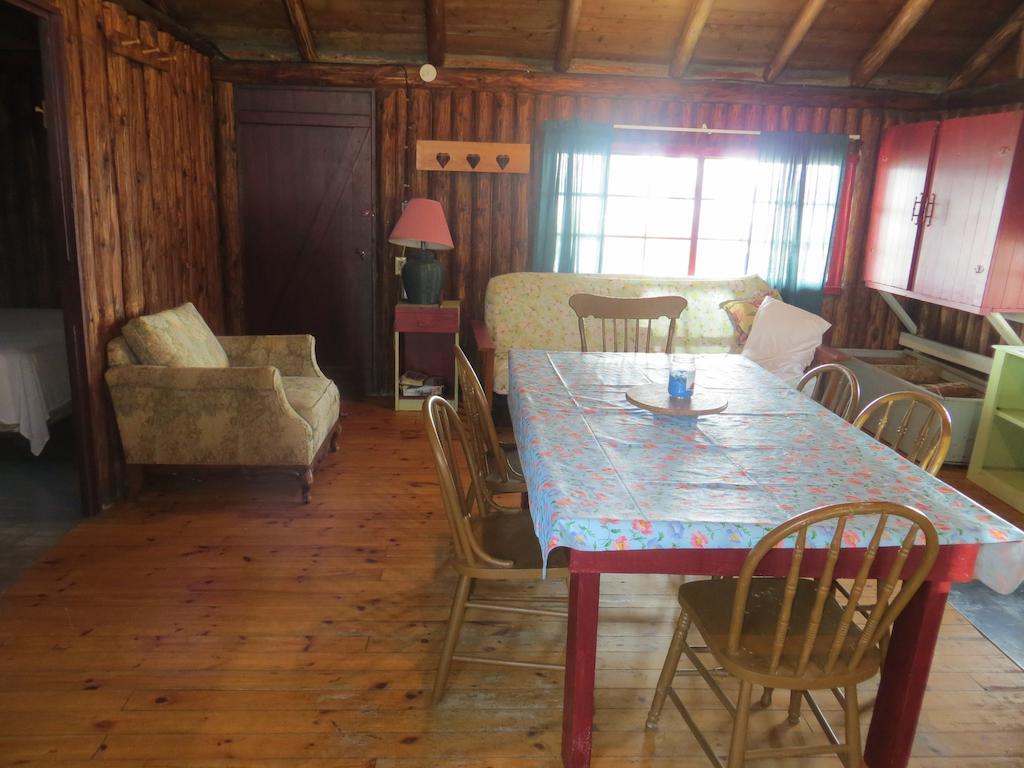 Lake Wolsey Cabins Hotel Gore Bay Luaran gambar