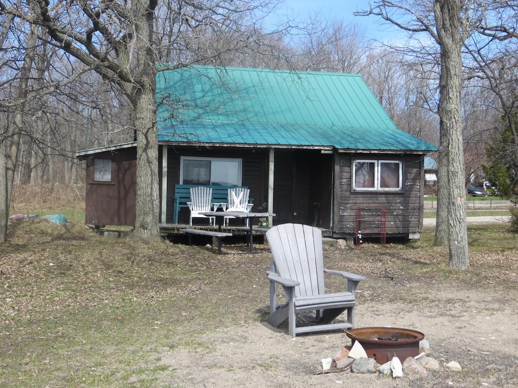 Lake Wolsey Cabins Hotel Gore Bay Bilik gambar